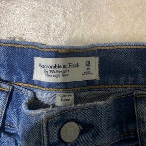 Abercrombie & Fitch 90s Ultra High Rise Straight Jeans